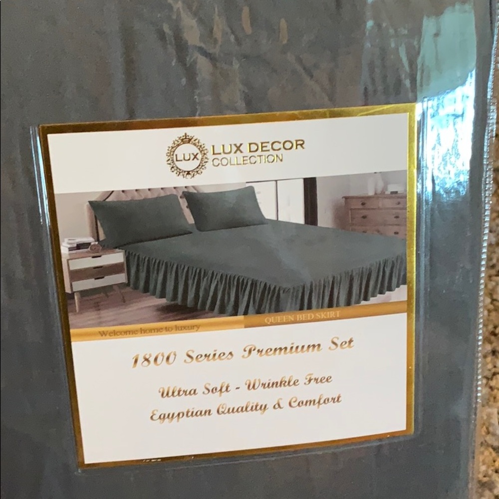 Full Size- grey ruffled bed skirt - nwt